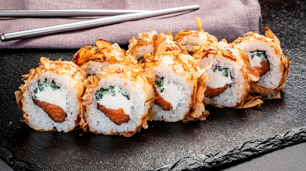 Блюдо Бонито маки меню Суши Мастер Бонито маки меню Суши Мастер