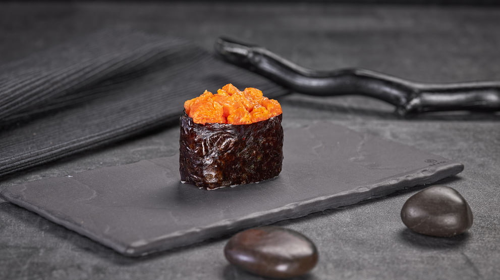 Блюдо Гункан сяке меню Суши Мастер Гункан сяке меню Суши Мастер