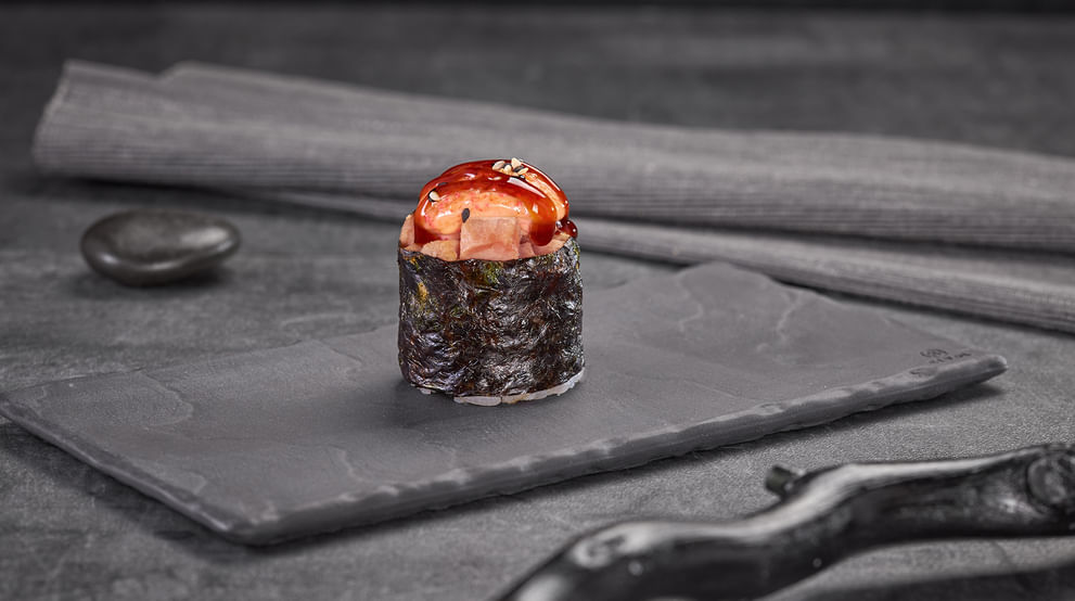 Блюдо Гункан тунец хот меню Суши Мастер Гункан тунец хот меню Суши Мастер