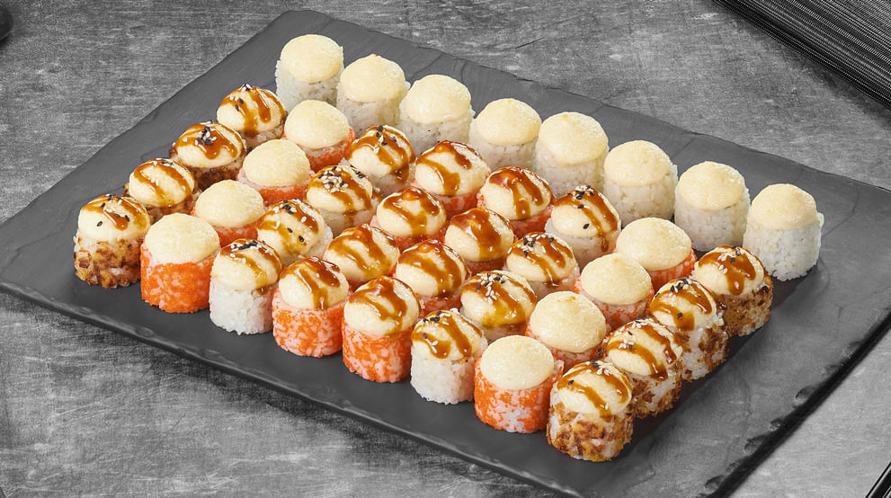 Блюдо Сет Горячий килограмм меню Суши Мастер Сет Горячий килограмм меню Суши Мастер