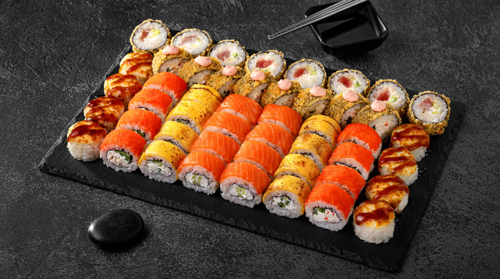 Блюдо Сет Самурай меню Суши Мастер Сет Самурай меню Суши Мастер