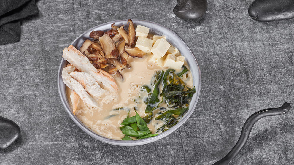 Блюдо Суп Мисо сливочный с курицей меню Суши Мастер Суп Мисо сливочный с курицей меню Суши Мастер